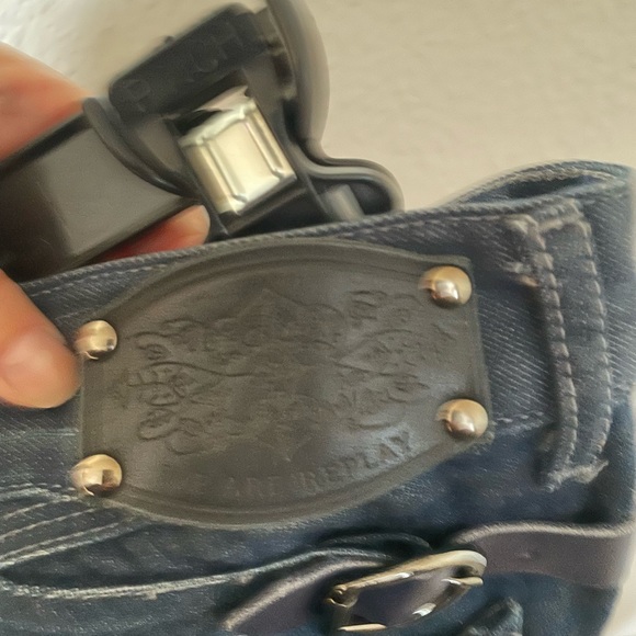 We are Replay crop jeans size- 30 - Picture 11 of 11